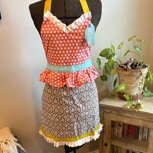 IZA PEARL Design NEW Retro/Vintage Style Adorable Cotton Ruffled Full Apron